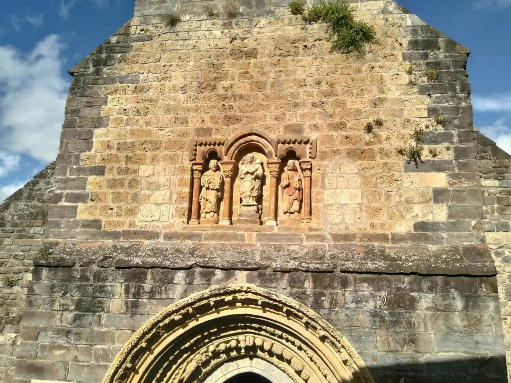 Entorno natural de Santa María de Piasca